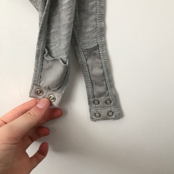Kendall + Kylie Gray Cross Over Button Bodysuit - Picture 4 of 5